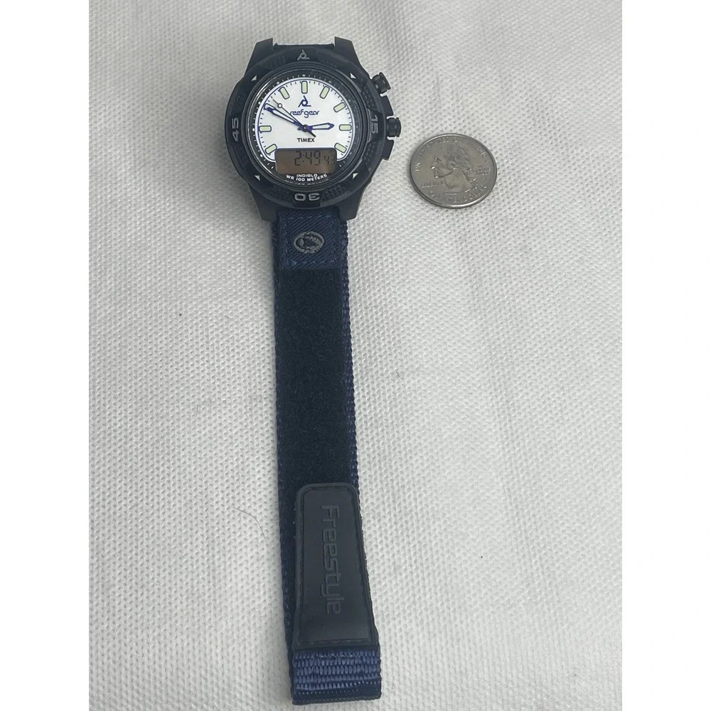 Vintage Timex Reef Gear Analog Digital Water Resist Indiglo FreeStyle Band Mint